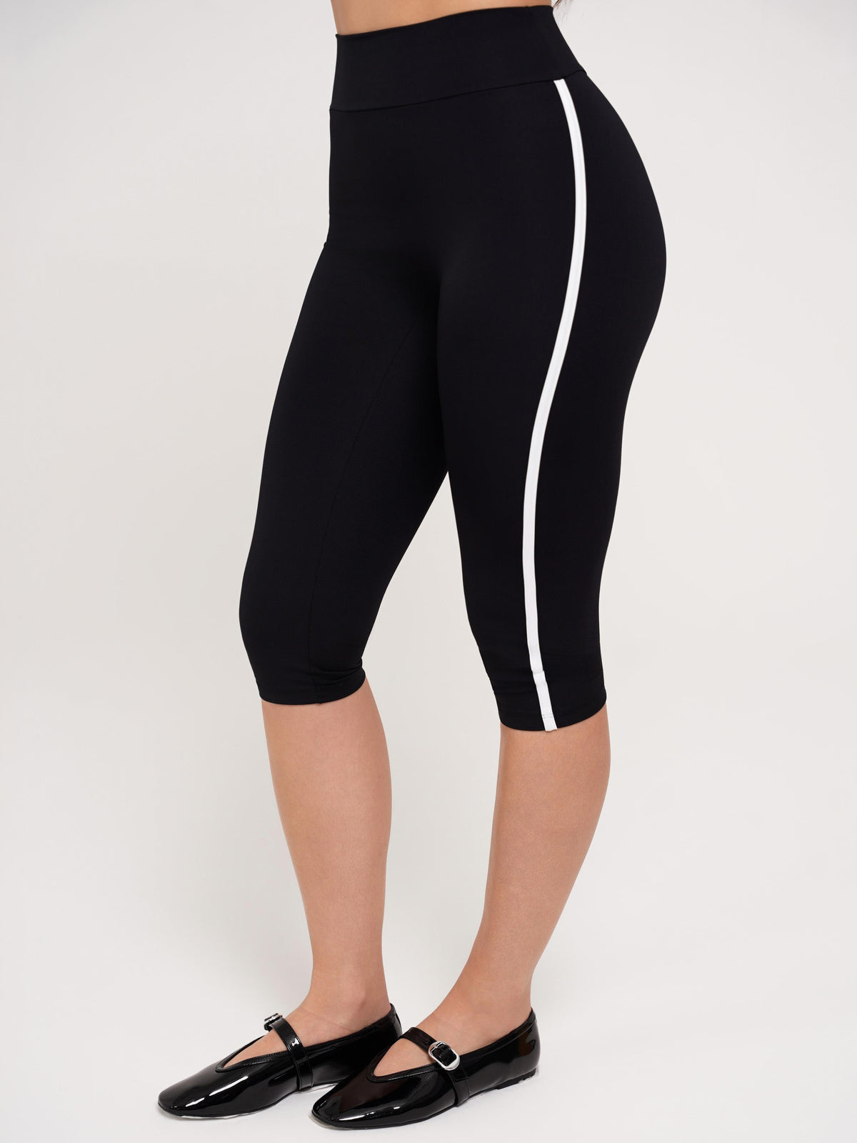LEGGING CAPRI DUO PRETO COM BRANCO