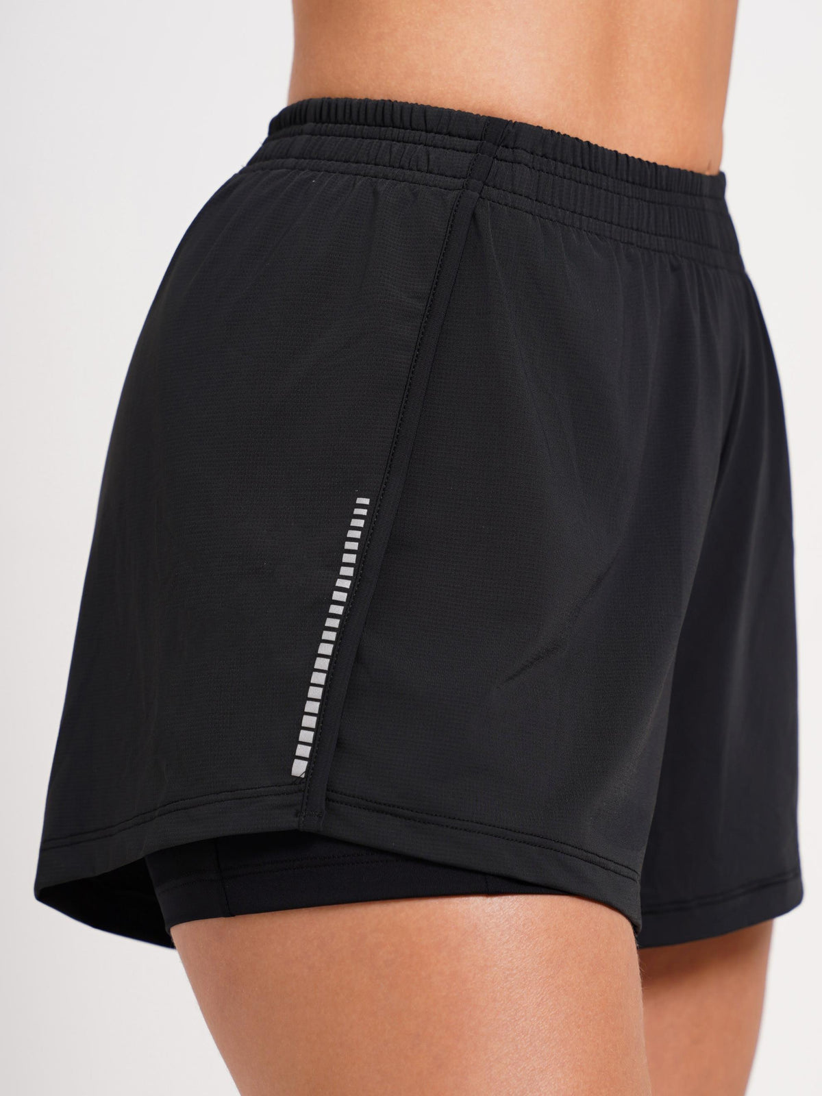 SHORT EFFECT PRETO