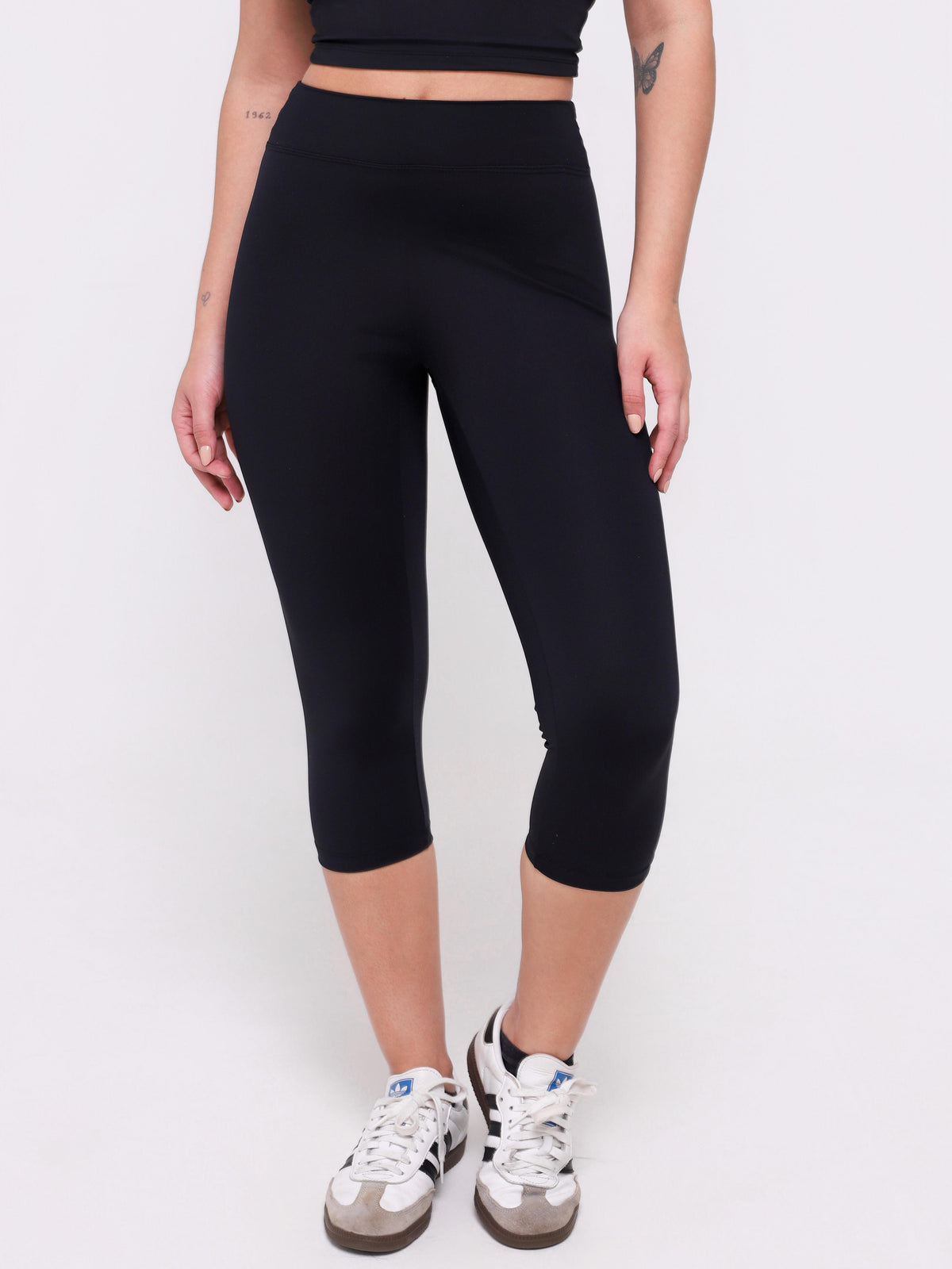 LEGGING CAPRI PRETO