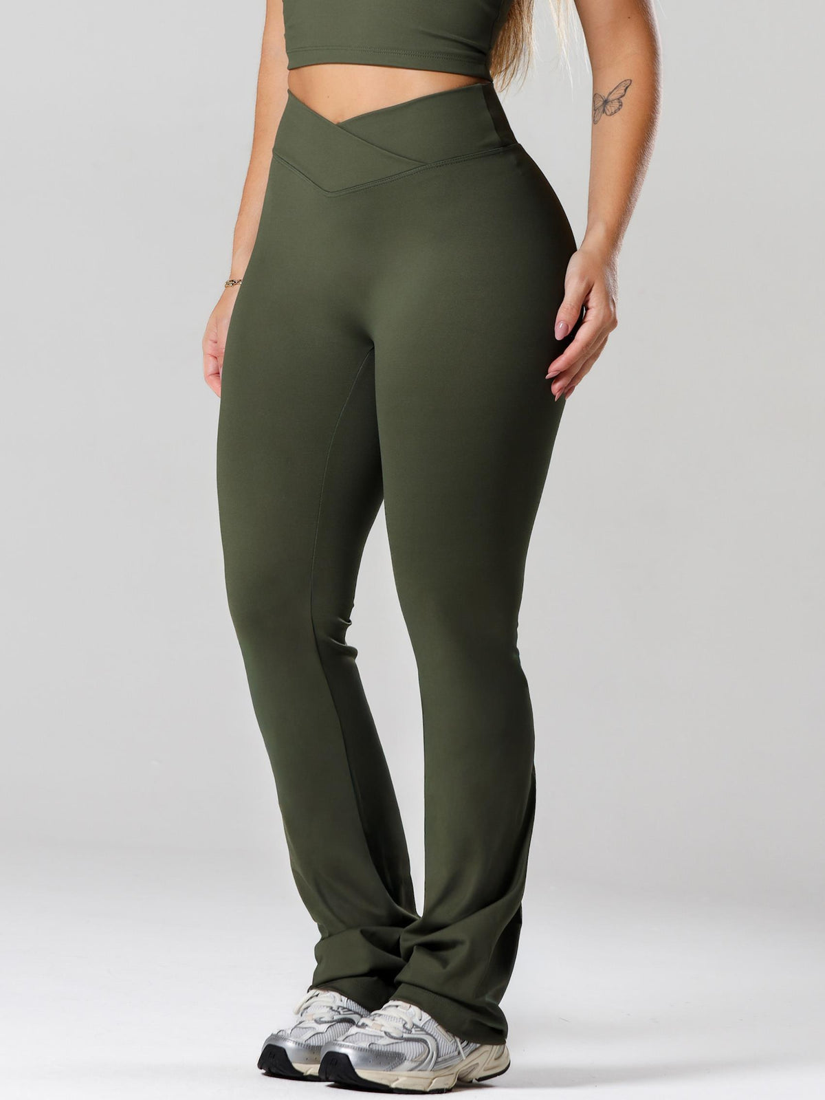 CALÇA FLARE NEW FLEX VERDE MILITAR