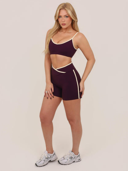 SHORT CONTRAST WINE COM BAUNILHA