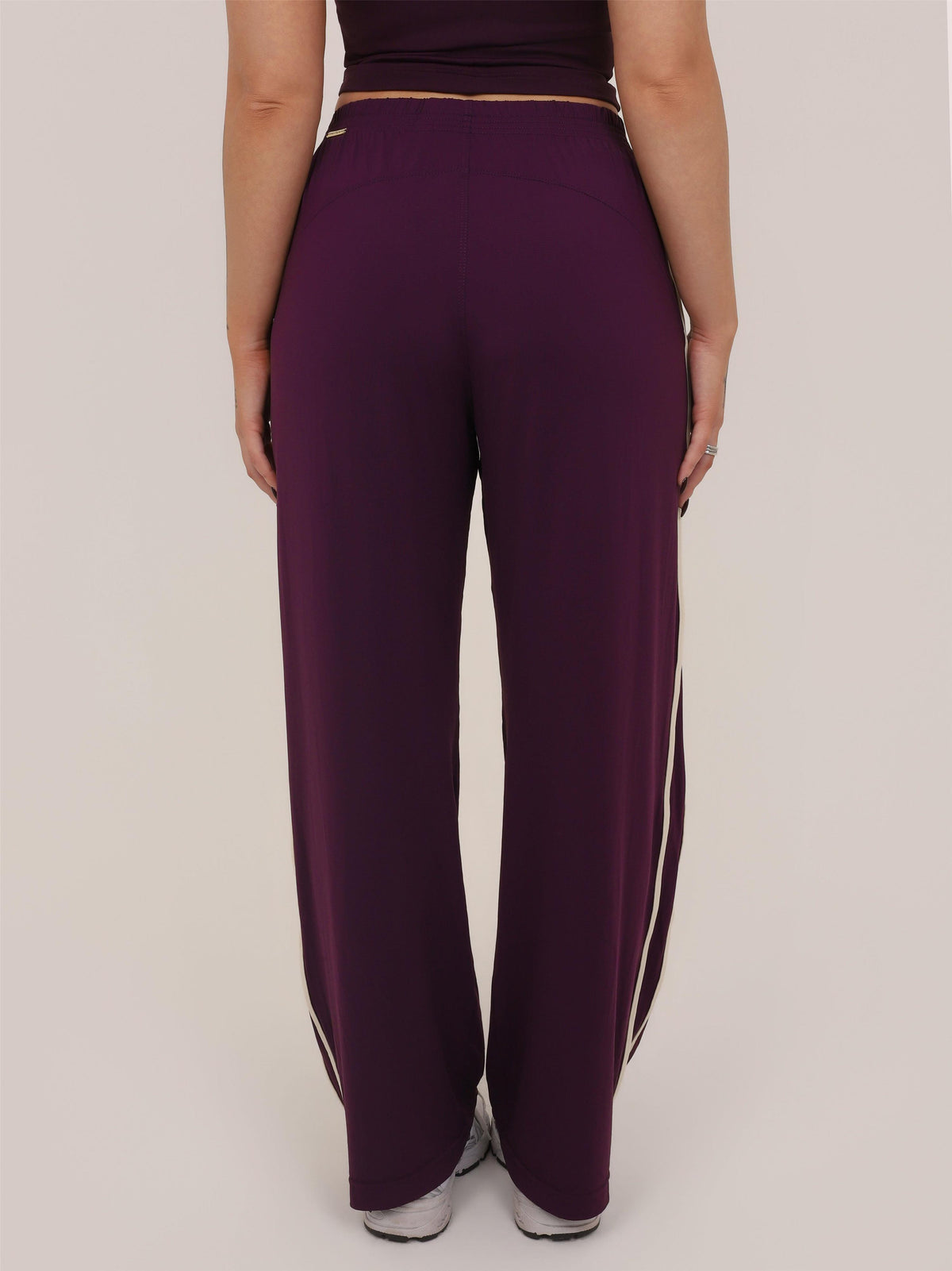 CALÇA WIDE MESH WINE
