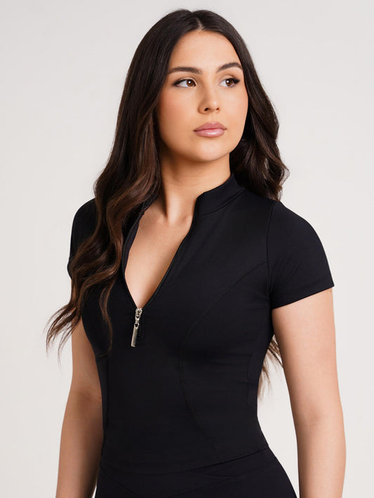 T-SHIRT ZIP UP PRETO
