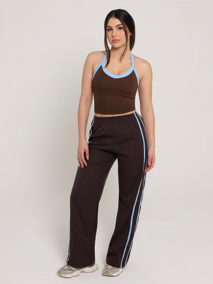 CALÇA TRACK BROWN COM AZUL SKY