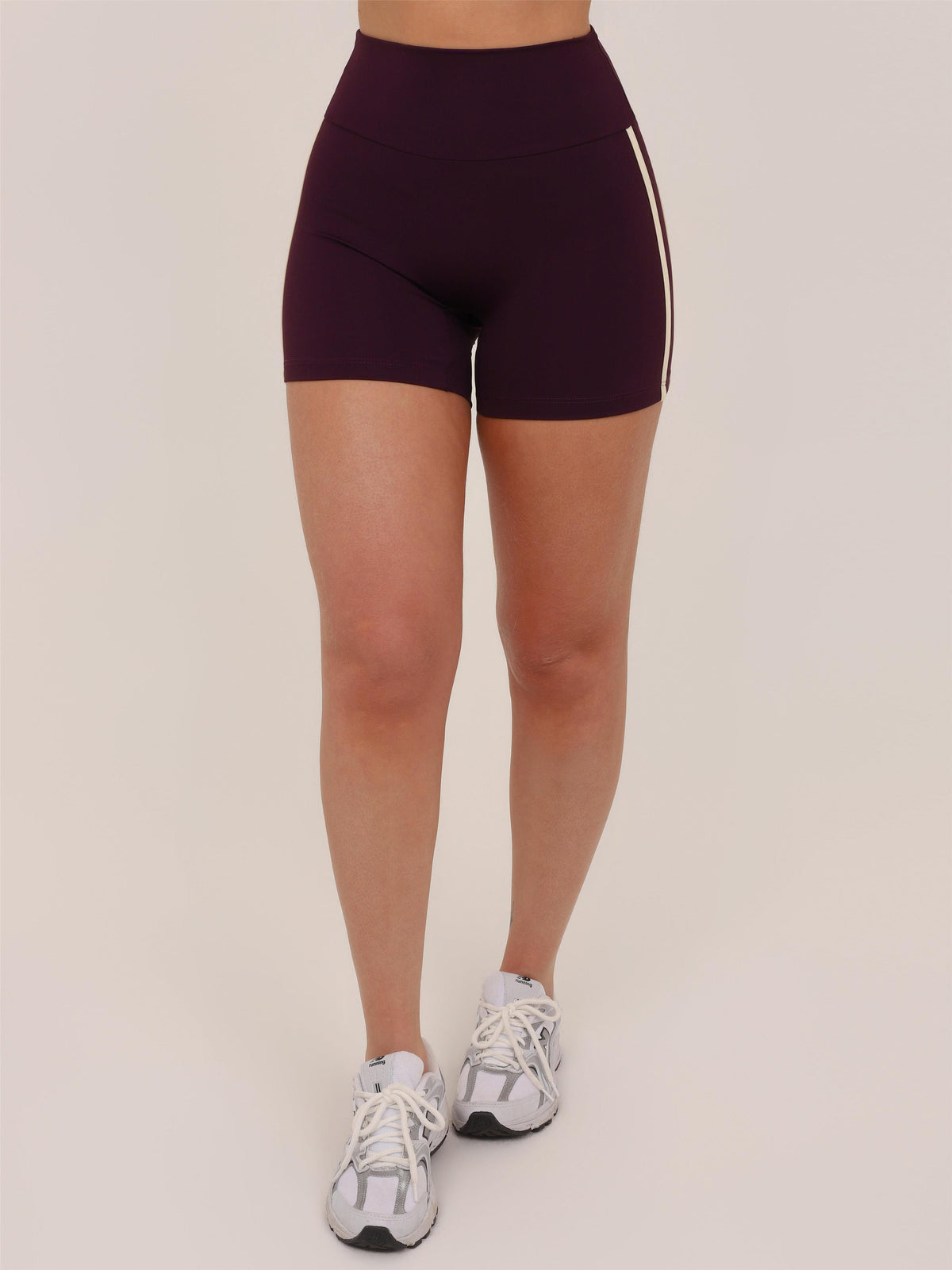 SHORT RETRÔ WINE COM BAUNILHA