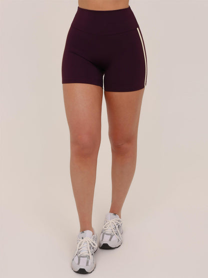 SHORT RETRÔ WINE COM BAUNILHA